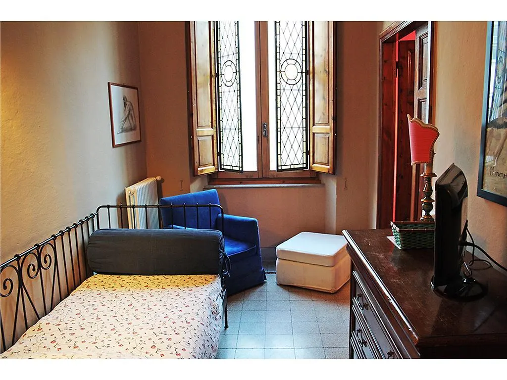 Borgo Largo 51 Bed & Breakfast Pisa Italy